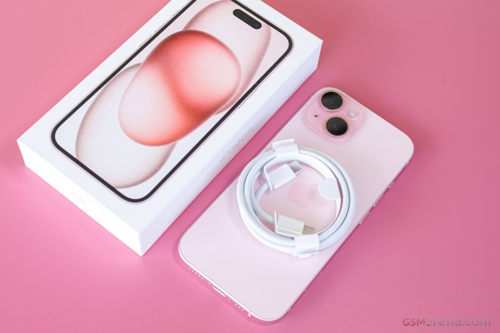 iPhone 15 - 128 Go